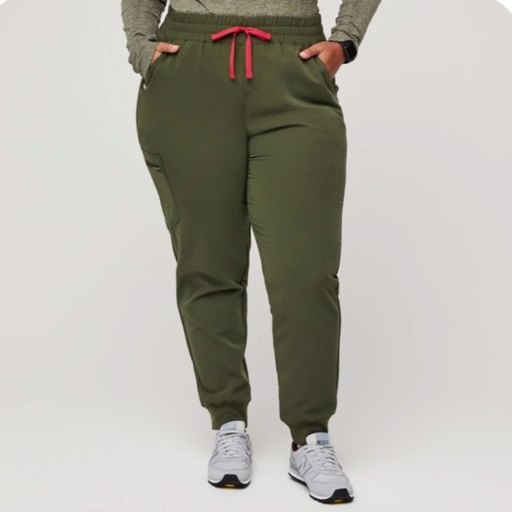 FIGS Dark Olive Zamora High Waisted scrub pants, size M